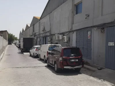 760 sqft WELL LOCATED STORAGE UNIT ON THE GROUND FLOOR IN AL QUOZ 3 FOR VARIOUS STORAGE REQUIREMENTS
