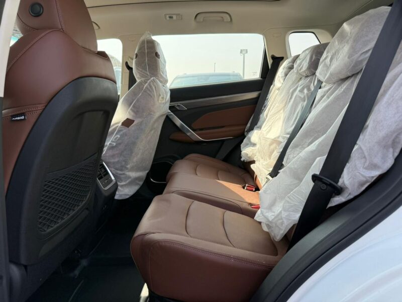 2023 Geely Azkarra LUXURY GL 1.5 Litres 4 Cylinders Petrol Engine White Brown SUV GCC Specs