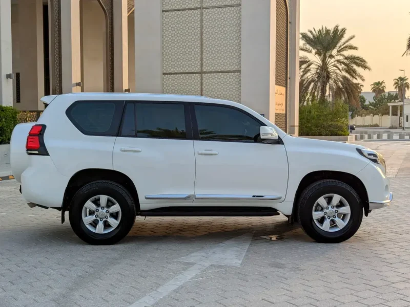 2016 Toyota Prado TXL 6 Cylinders Petrol Engine White Tan SUV GCC Specs Excellent Condition