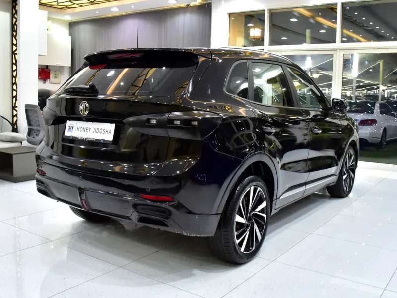 2023 MG ZS Luxury 1.5 Litres 4 Cylinders Petrol Engine Black Crossover Chinese Specs Automatic