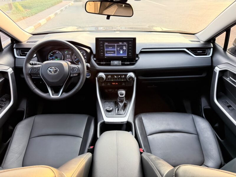 2022 TOYOTA RAV 4 XLE 2.5 Litres 4 Cylinders HYBRID Engine Grey Black SUV American Specs