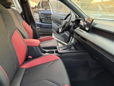 2025 Toyota Frontlander 2.0 Litres 4 Cylinders Petrol Engine White Black SUV Chinese Specs Automatic