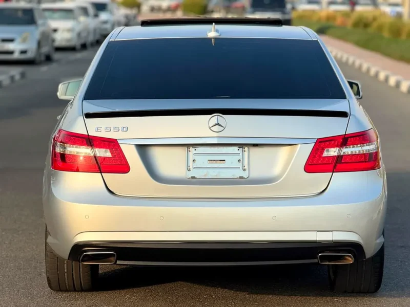 2011 Mercedes-Benz E-Class E 550 8 Cylinders Petrol Engine Silver Black Sedan Japanese Specs