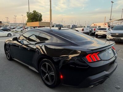 2024 Ford Mustang EcoBoost Premium 2.3 Litres 4 Cylinders Petrol Engine Black Red Convertible GCC