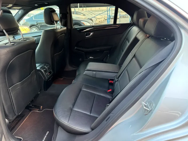 2011 Mercedes-Benz E-Class E 550 8 Cylinders Petrol Engine Silver Black Sedan Japanese Specs