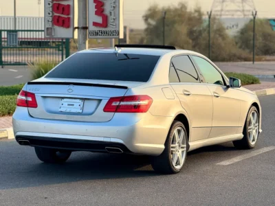 2011 Mercedes-Benz E-Class E 550 8 Cylinders Petrol Engine Silver Black Sedan Japanese Specs