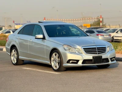 2011 Mercedes-Benz E-Class E 550 8 Cylinders Petrol Engine Silver Black Sedan Japanese Specs