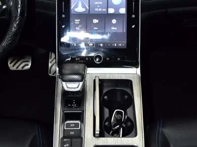 2023 MG RX5 Luxury 1.5 Litres 4 Cylinders Petrol Engine White Black Crossover GCC Specs