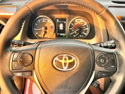 2018 Toyota RAV 4 XLE 4 Cylinders Petrol Engine Grey Black SUV US Specs Super Clean and Neat Car