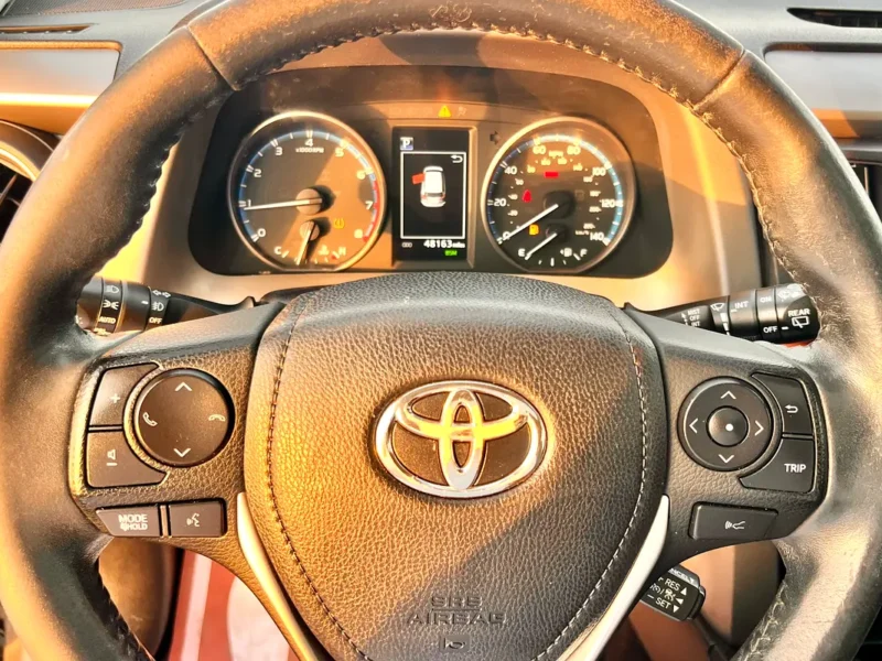 2018 Toyota RAV 4 XLE 4 Cylinders Petrol Engine Grey Black SUV US Specs Super Clean and Neat Car