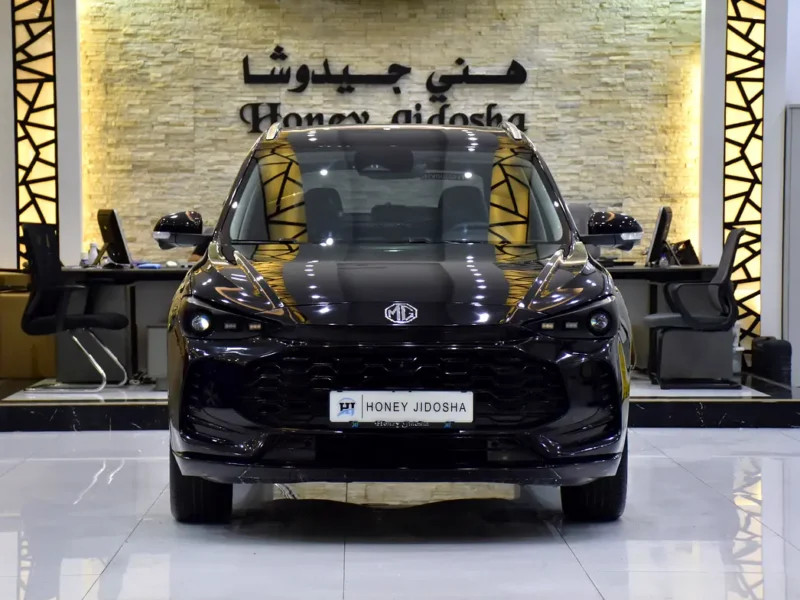 2023 MG ZS Luxury 1.5 Litres 4 Cylinders Petrol Engine Black Crossover Chinese Specs Automatic