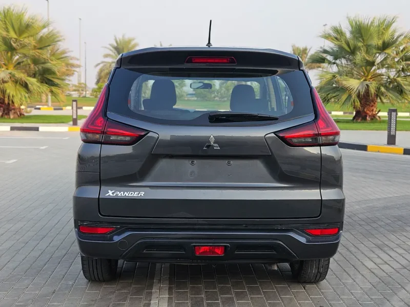 2022 Mitsubishi Xpander GLX 1.5 Litres 4 Cylinders Petrol Engine Grey Black 7-Seater Family SUV GCC