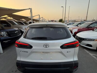2025 Toyota Frontlander 2.0 Litres 4 Cylinders Petrol Engine White Black SUV Chinese Specs Automatic