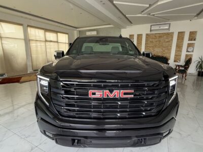 2023 GMC Sierra SLT Crew Cab 5.3 Litres V8 Petrol Engine Black Beige SUV GCC Specs Automatic AWD