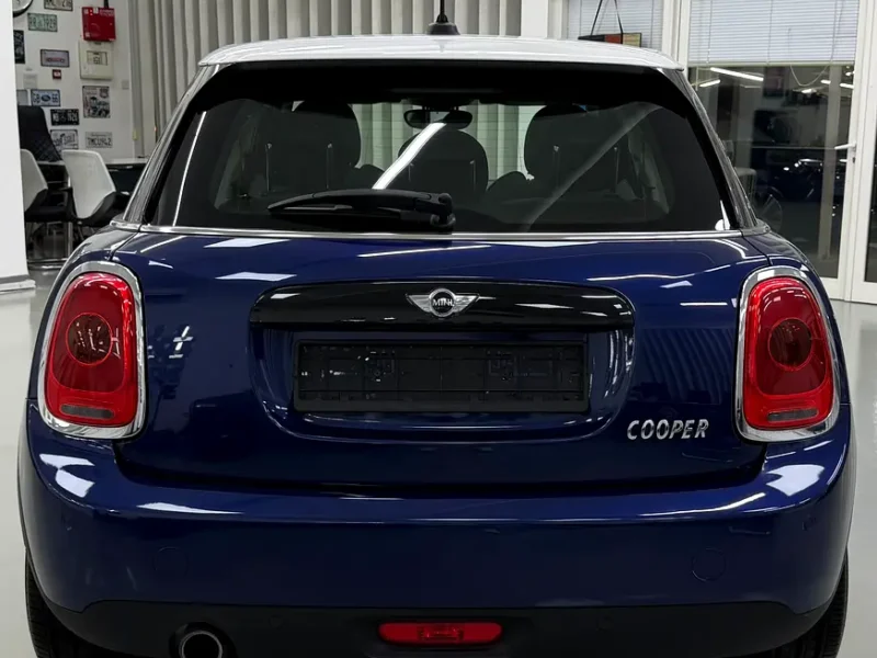 2016 MINI Cooper Cooper 1.5 Litres 3-cylinder Petrol Engine Blue Black Hatchback GCC Specs Automatic