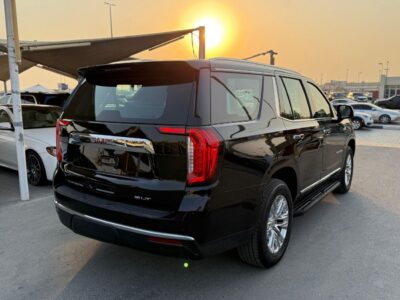 2023 GMC Yukon XL 5.3 Litres 8 Cylinders Petrol Engine Black Beige SUV GCC Specs Automatic
