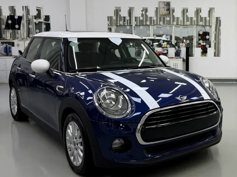 2016 MINI Cooper Cooper 1.5 Litres 3-cylinder Petrol Engine Blue Black Hatchback GCC Specs Automatic