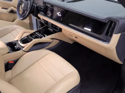 2024 Porsche Cayenne Standard 6 Cylinders Petrol Engine White Beige SUV GCC Specs CARBON PACKAGE