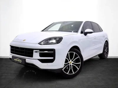 2024 Porsche Cayenne Standard 6 Cylinders Petrol Engine White Beige SUV GCC Specs CARBON PACKAGE