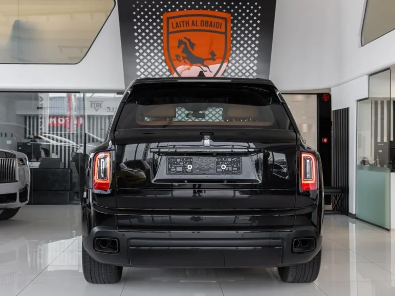 2022 Rolls Royce Cullinan BLACK BADGE 6.7 Litres 12 Cylinders Petrol Engine Black Brown SUV GCC