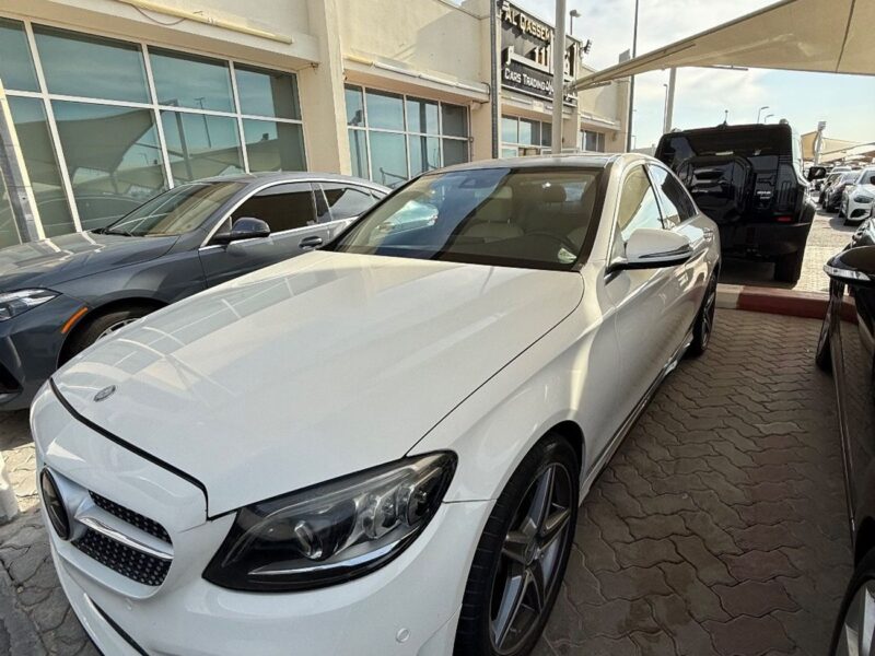 2016 Mercedes-Benz C200 2.0-liter Turbocharged 4-cylinder Petrol Engine White Beige Sedan
