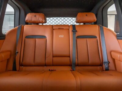 2022 Rolls Royce Cullinan BLACK BADGE 6.7 Litres 12 Cylinders Petrol Engine Black Brown SUV GCC