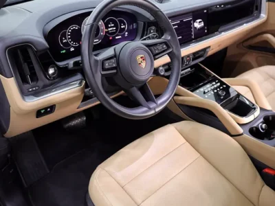 2024 Porsche Cayenne Standard 6 Cylinders Petrol Engine White Beige SUV GCC Specs CARBON PACKAGE