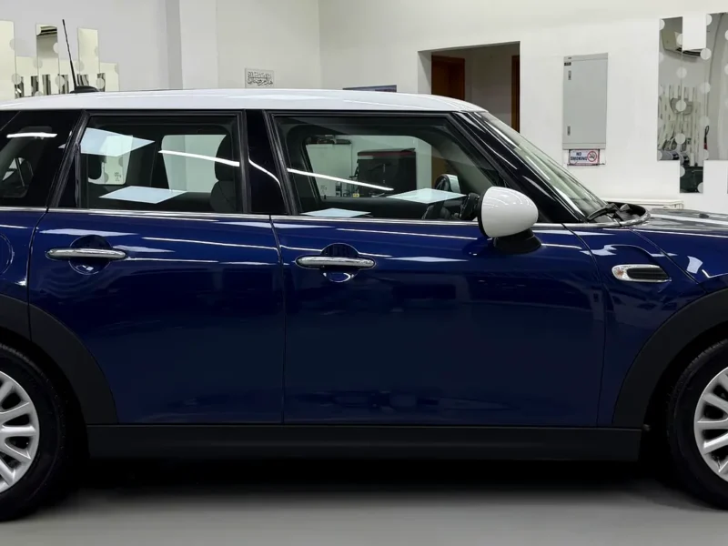 2016 MINI Cooper Cooper 1.5 Litres 3-cylinder Petrol Engine Blue Black Hatchback GCC Specs Automatic