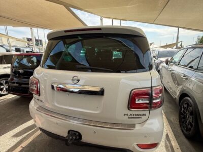 2015 Nissan Patrol LE Platinum 5.6 Litres 8 Cylinders Petrol Engine White Tan SUV GCC Specs