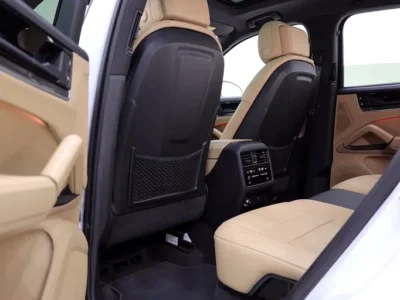 2024 Porsche Cayenne Standard 6 Cylinders Petrol Engine White Beige SUV GCC Specs CARBON PACKAGE