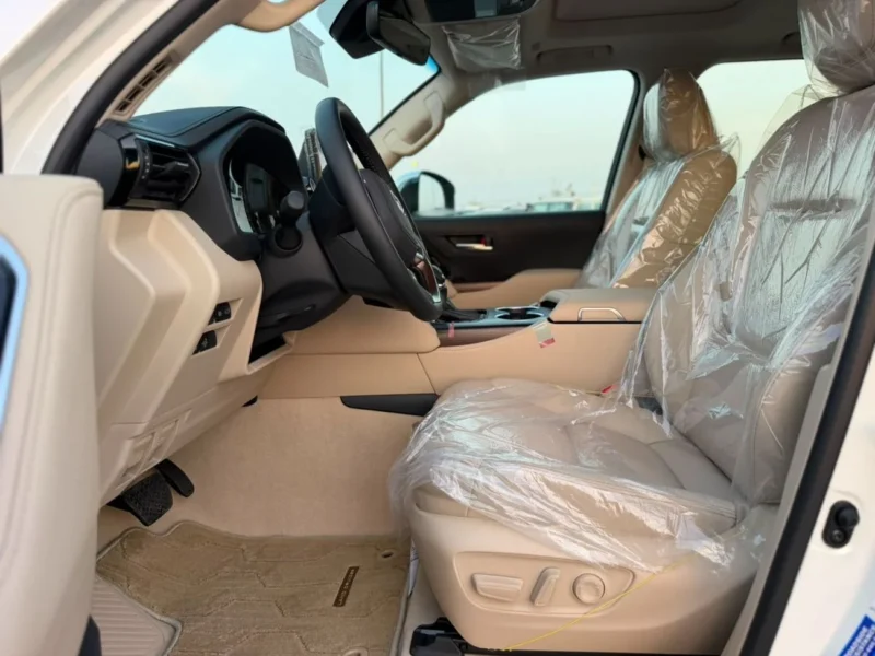 2026 Toyota Land Cruiser VXR 4.0 Litres 6 Cylinders Petrol Engine White Beige SUV GCC Specs
