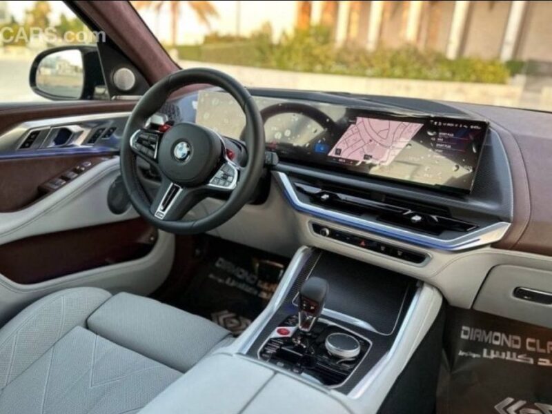 2024 BMW XM 4.4 Litres Twin-Turbo V8 Plug-in Hybrid Engine Blue Beige SUV GCC Specs
