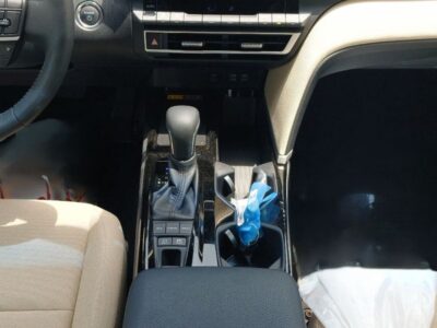 2026 Toyota Camry LE 2.5 Litres 4 Cylinders Hybrid Engine Black Beige Sedan GCC Specs