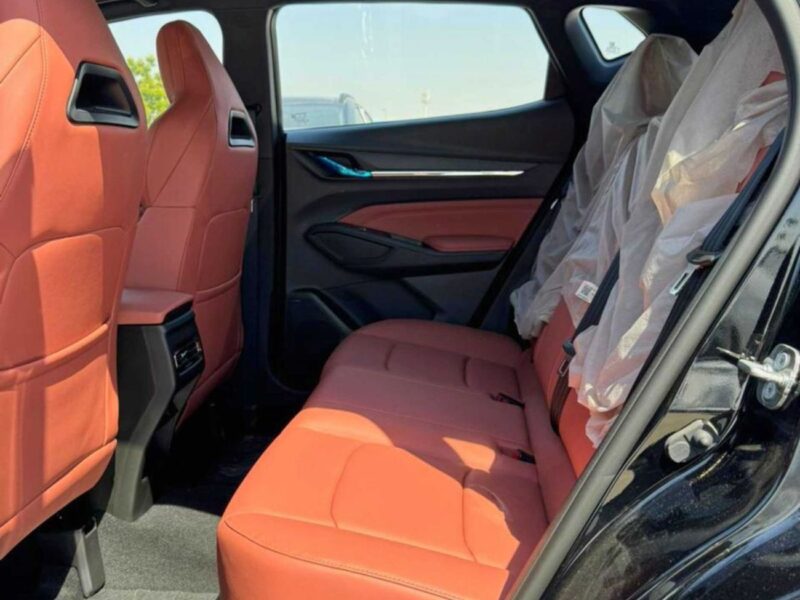 2026 Changan X5 Plus PIONEER 1.5 Litres V4 Petrol Engine Black Red SUV Chinese Specs Automatic