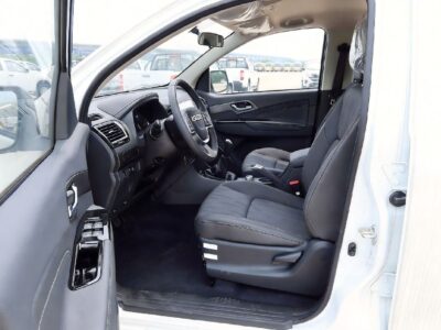 2026 Isuzu RE-MAX 2.8 Litres 4 Cylinders Diesel Engine White Grey Pickup Truck Manual