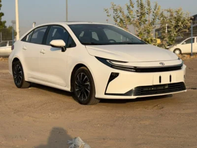 2026 Toyota Corolla XLI HEV 1.8 Litres 4 Cylinders Petrol Engine White Black Sedan Chinese Specs