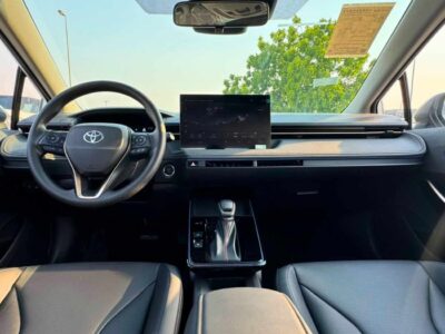 2026 Toyota Corolla HYBRID 1.8 Litres 4 Cylinders Engine White Black Sedan Chinese Specs Automatic