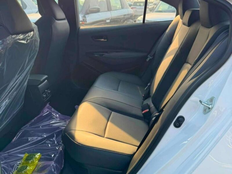 2026 Toyota Corolla HYBRID 1.8 Litres 4 Cylinders Engine White Black Sedan Chinese Specs Automatic