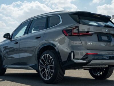 2024 BMW X1 2.0L Twin-Turbocharged Inline-4 Petrol Engine Grey Red SUV GCC Specs