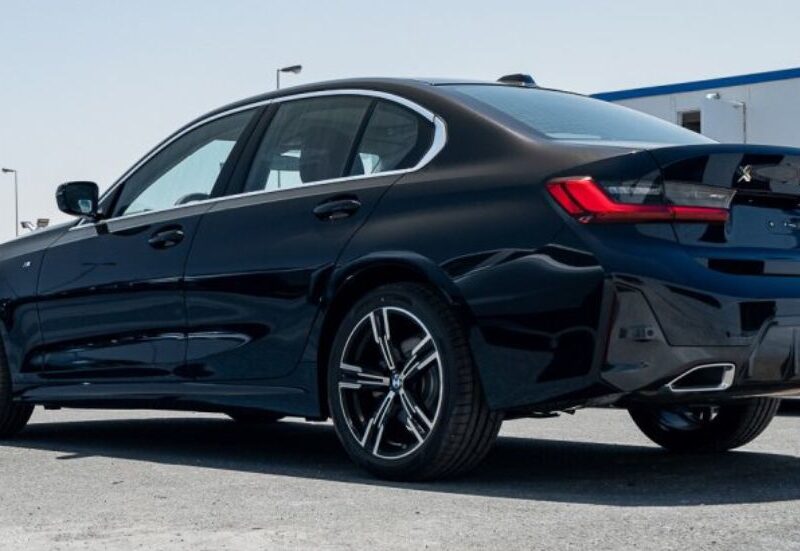 2024 BMW ALPINA B3 3.0L Twin-Turbocharged Inline-6 Petrol Engine Black Red Sedan GCC Specs