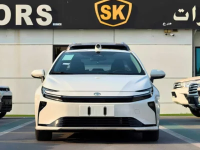 2026 Toyota Corolla HYBRID 1.8 Litres 4 Cylinders Engine White Black Sedan Chinese Specs Automatic