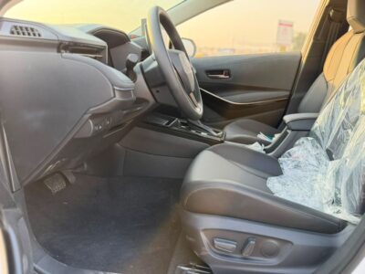 2026 Toyota Corolla XLI HEV 1.8 Litres 4 Cylinders Petrol Engine White Black Sedan Chinese Specs