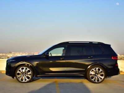 2024 BMW X7 M Sport 4.4 Litres Twin-Turbo V8 Petrol Engine Black Brown SUV GCC Specs