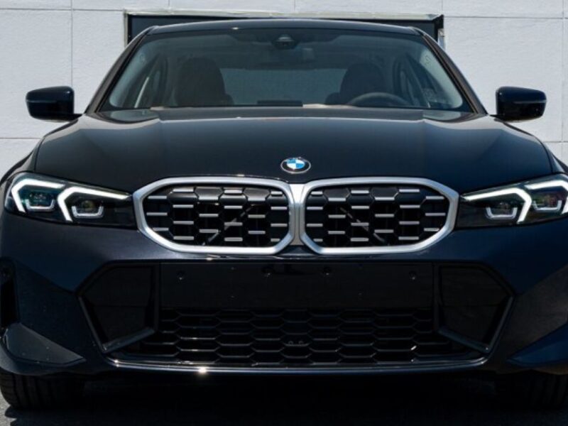 2024 BMW ALPINA B3 3.0L Twin-Turbocharged Inline-6 Petrol Engine Black Red Sedan GCC Specs