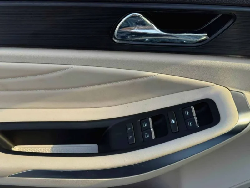 2027 Chery Arrizo 5 STD 1.5 Litres 4 Cylinders Petrol Engine Silver Beige Sedan GCC Specs Automatic