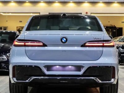 2024 BMW ALPINA XB7 4.4L Twin-Turbocharged V8 Petrol Engine Grey Brown SUV GCC Specs