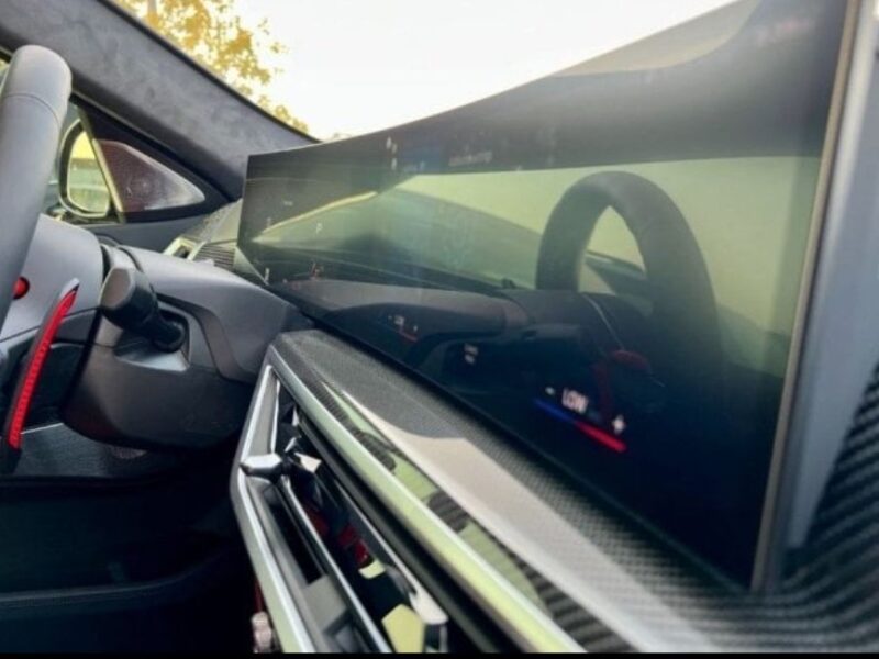 2026 BMW X6 3.0 Litres Twin-Turbocharged Inline-6 Petrol Engine Blue Red SUV GCC Specs