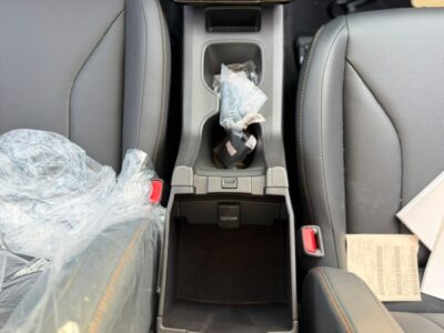 2026 Toyota Corolla XLI HEV 1.8 Litres 4 Cylinders Petrol Engine White Black Sedan Chinese Specs