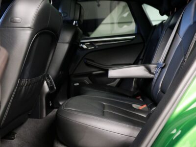 2021 Porsche Macan S 3.0 Litres V6 Turbocharged 6 Cylinders Petrol Engine Green Metallic Black SUV