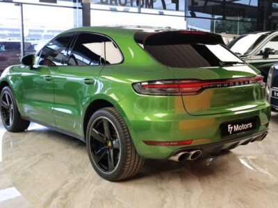 2021 Porsche Macan S 3.0 Litres V6 Turbocharged 6 Cylinders Petrol Engine Green Metallic Black SUV